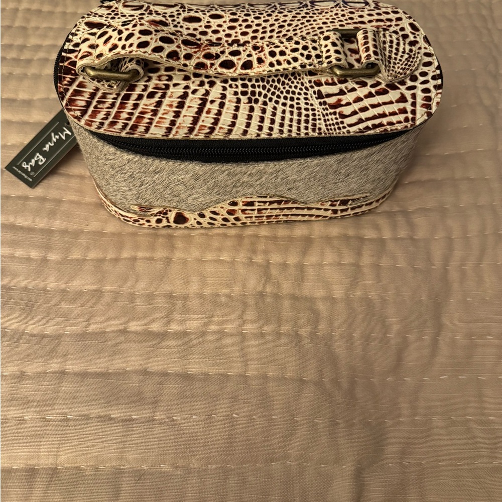Myra Bag Croc-Patterned Cosmetic Case - Cream and Brown